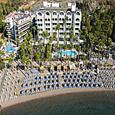 Quadas Hotel +12
